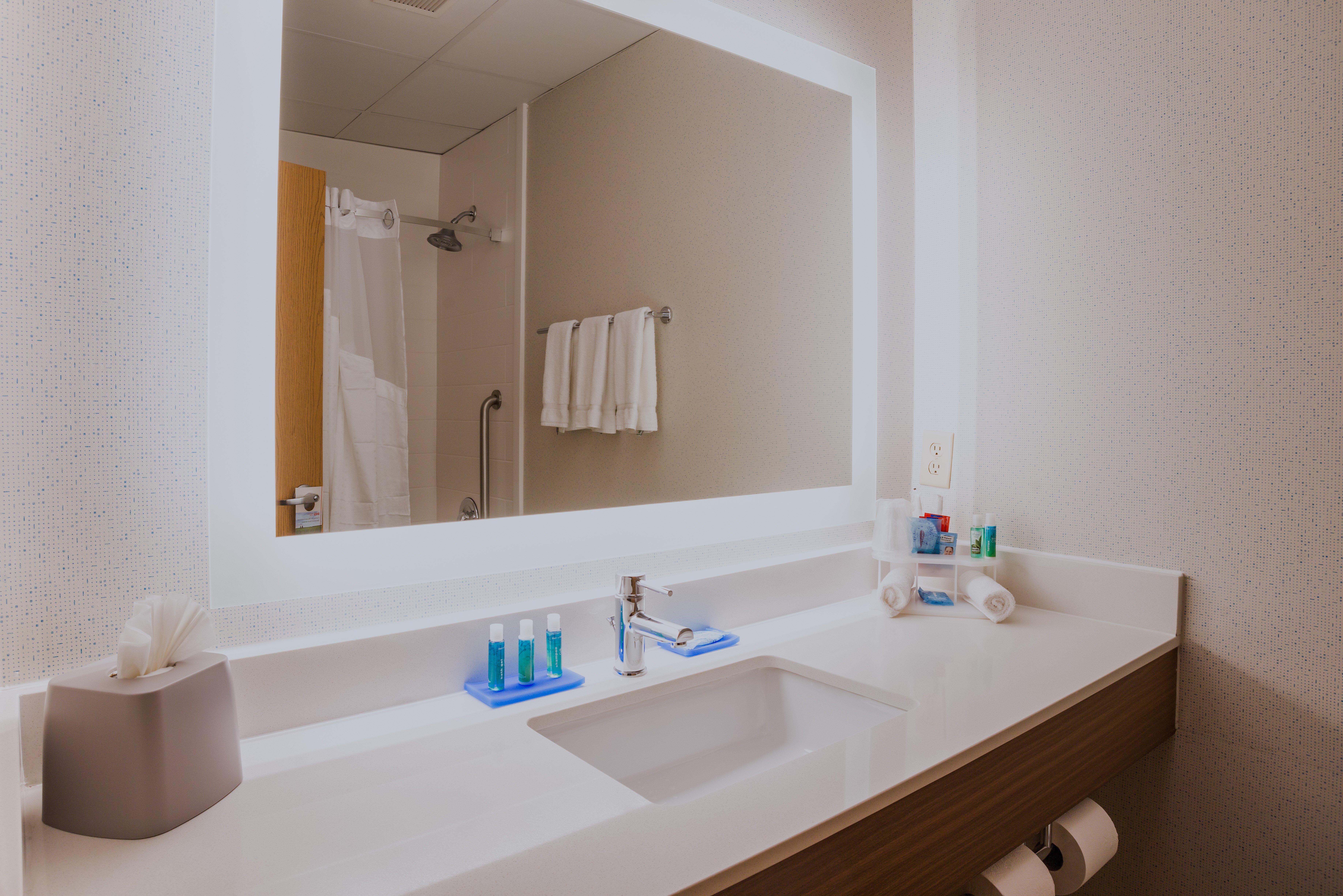 Holiday Inn Express Branford-New Haven By Ihg Экстерьер фото